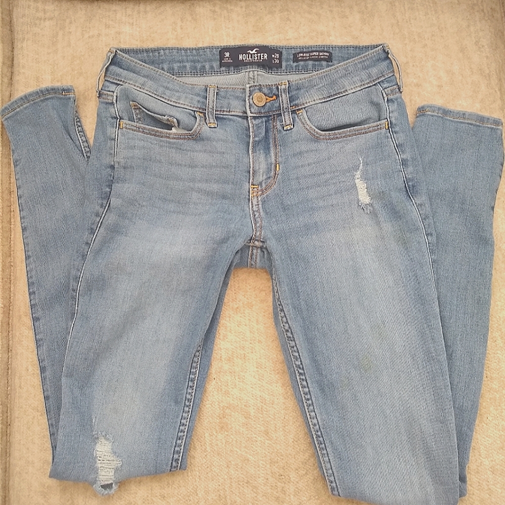 Hollister skinny jeans size 3